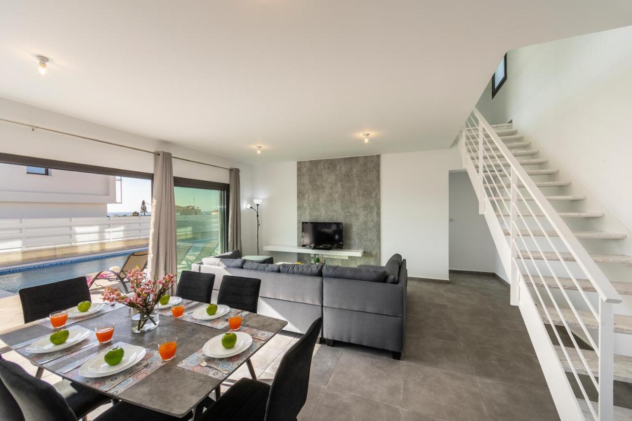 Villa Andre, Walking Distance To Coral Bay 페이야 외부 사진